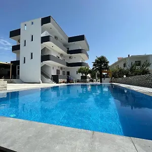 Aparthotel Ruci 