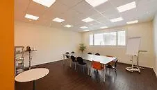 Apaliving - Budgethotel Basilea 2*,